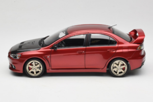 Mitsubishi Lancer Evolution X Sarkans OEM 1:18 MLE02 Metāls — attēls 4 no 8