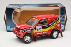 Mitsubishi Pajero Rallye Raid #205 Paris-Dakar Rally 2001 Solido 1:18 9022 Metāls — attēls 8 no 8
