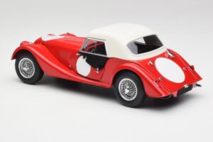 Morgan 4/4 Plus Competition Hardtop Sarkans Kyosho 1:18 08114R Metāls — attēls 7 no 8