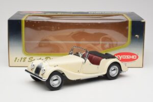 Morgan 4/4 Series II Balts Kyosho 1:18 08111W Metāls — attēls 8 no 8