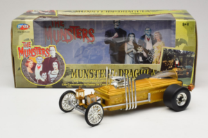 Munsters Dragula Movie Car Joyride 1:18 33266 Metāls — attēls 8 no 8