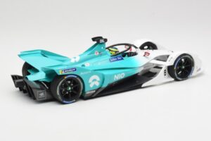 NIO 004 Team NIO #8 T. Dillmann Formula E Season 5 2019 Minichamps 1:18 114180008 Metāls — attēls 2 no 6
