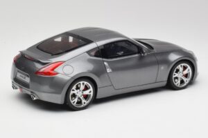 Nissan 370Z Z34 Gun Metallic Otto 1:18 OT465 Sveķi — attēls 2 no 6