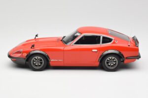Nissan Fairlady 240ZG Sarkans Otto 1:18 OT457 Sveķi — attēls 3 no 6