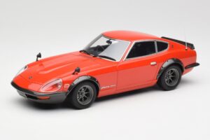 Nissan Fairlady 240ZG Sarkans Otto 1:18 OT457 Sveķi
