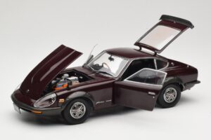 Nissan Fairlady 240Z-G S30 Bordo Kyosho 1:18 08212M Metāls — attēls 2 no 8