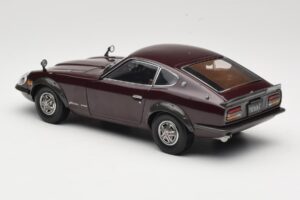 Nissan Fairlady 240Z-G S30 Bordo Kyosho 1:18 08212M Metāls — attēls 7 no 8