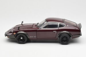 Nissan Fairlady 240ZG Brūns Kyosho 1:18 08217M Metāls — attēls 4 no 8