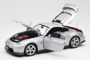 Nissan Fairlady Z Z34 NISMO Type 380RS Sudrabs AUTOart 1:18 77401 Metāls — attēls 2 no 8