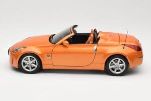 Nissan Fairlady Z Z33 Roadster Sunset Orange AUTOart 1:18 77377 Metāls — attēls 4 no 8