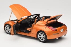 Nissan Fairlady Z Z33 Roadster Sunset Orange AUTOart 1:18 77377 Metāls — attēls 5 no 8