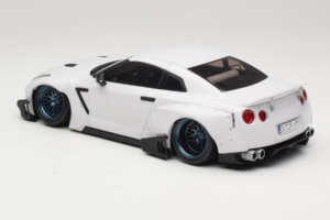 Nissan GT-R R35 Boost Wars 2 Balts Jp Kraemo 1:18 KRAEMO001 Metāls — attēls 6 no 7