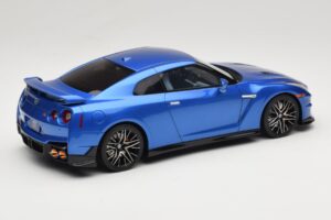 Nissan GT-R R35 Skyline Edition Bayside Blue GT Spirit 1:18 GT521 Sveķi — attēls 2 no 6