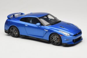 Nissan GT-R R35 Skyline Edition Bayside Blue GT Spirit 1:18 GT521 Sveķi — attēls 4 no 6