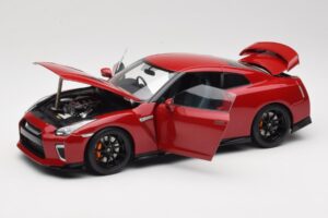 Nissan GT-R R35 Track Edition NISMO Vibrant Red MotorHelix 1:18 M83511 Metāls — attēls 2 no 8