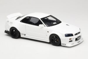 Nissan Skyline GT-R BNR34 by KRC Pearl White Otto 1:18 OT1135 Sveķi — attēls 4 no 6
