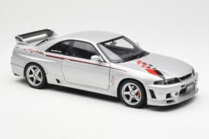 Nissan Skyline GT-R R33 R-Tune Sudrabs AUTOart 1:18 77326 Metāls — attēls 6 no 8