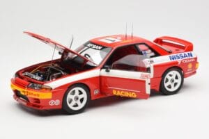 Nissan Skyline GT-R R32 #1 J. Richards / M. Skaife Bathurst 1000 Winner 1992 AUTOart 1:18 89279 Metāls — attēls 2 no 8
