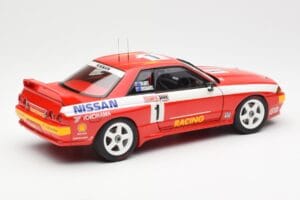 Nissan Skyline GT-R R32 #1 J. Richards / M. Skaife Bathurst 1000 Winner 1992 AUTOart 1:18 89279 Metāls — attēls 3 no 8