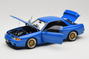 Nissan Skyline GT-R R32 V-Spec II Tuned Zils AUTOart 1:18 77415 Metāls — attēls 2 no 8