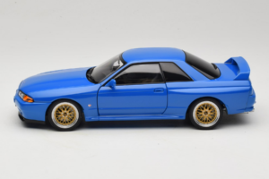 Nissan Skyline GT-R R32 V-Spec II Tuned Zils AUTOart 1:18 77415 Metāls — attēls 4 no 8
