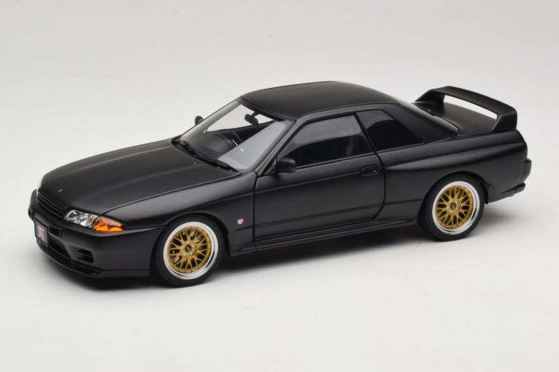 Nissan Skyline GT-R R32 V-Spec II Tuned Version Matt Black AUTOart 1:18 77418 Metāls