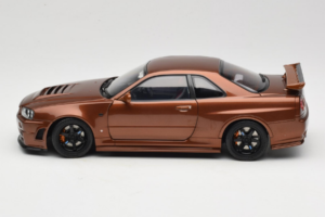 Nissan Skyline GT-R R34 Customized Metallic Bronze MotorHelix 1:18 M83414 Metāls — attēls 4 no 8