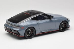 Nissan Z RZ34 NISMO Stealth Pelēks GT Spirit 1:18 GT484 Sveķi — attēls 2 no 6