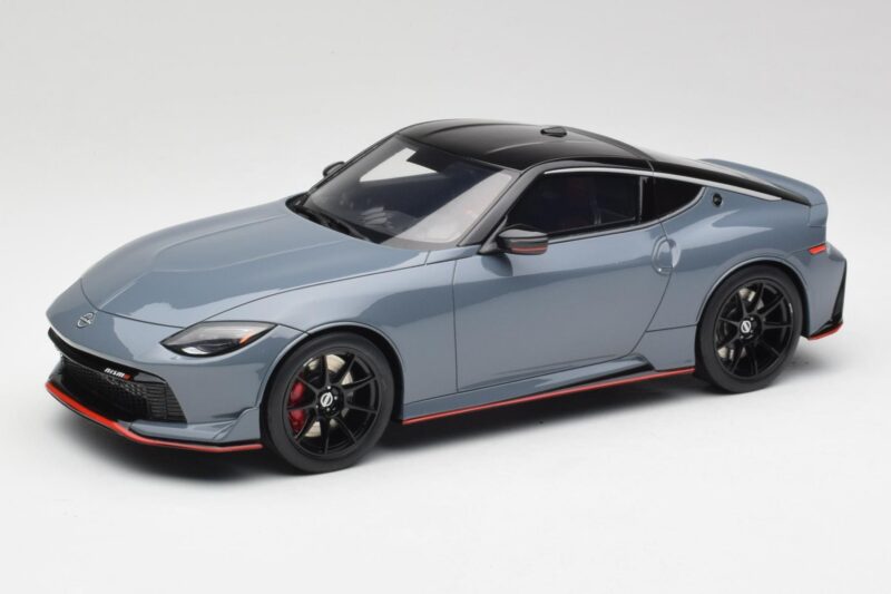 Nissan Z RZ34 NISMO Stealth Pelēks GT Spirit 1:18 GT484 Sveķi
