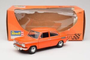 NSU 1000 TT Oranžs Revell 1:18 08884 Metāls — attēls 8 no 8