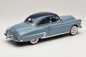 Oldsmobile 88 Zils Grease Auto World 1:18 AWSS103/06 Metāls — attēls 3 no 8