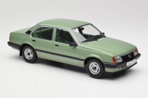 Opel Ascona C Metallic Light Green MCG 1:18 MCG18458 Metāls — attēls 4 no 6