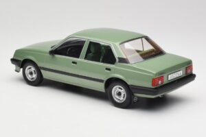 Opel Ascona C Metallic Light Green MCG 1:18 MCG18458 Metāls — attēls 5 no 6
