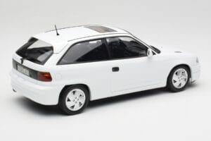 Opel Astra F GSi Blanc Casablanca Norev 1:18 183673 Metāls — attēls 2 no 6