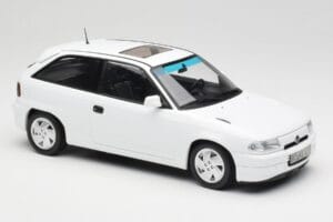 Opel Astra F GSi Blanc Casablanca Norev 1:18 183673 Metāls — attēls 4 no 6