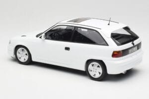 Opel Astra F GSi Blanc Casablanca Norev 1:18 183673 Metāls — attēls 5 no 6
