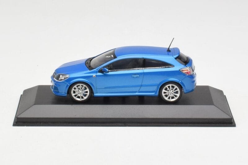 Opel Astra G OPC Blue Metallic Minichamps 1:43 403045223 Metāls