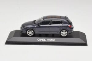 Opel Astra H Pelēks Minichamps 1:43 B24910027A Metāls