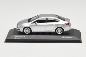 Opel Astra J Sudrabs Minichamps 1:43 410042000 Metāls