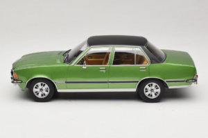 Opel Commodore B Zaļš MCG 1:18 MCG18565 Metāls — attēls 3 no 6