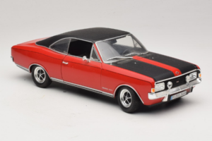 Opel Commodore GS/E Sarkans Revell 1:18 8826 Metāls — attēls 6 no 8