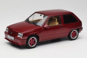 Opel Corsa A Custom Sarkans MCG 1:18 MCG18433 Metāls