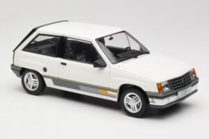 Opel Corsa A Sprint Balts MCG 1:18 MCG18432 Metāls — attēls 4 no 6