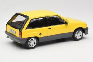 Opel Corsa A SR Dzeltens MCG 1:18 MCG18431 Metāls — attēls 2 no 6