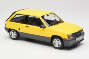 Opel Corsa A SR Dzeltens MCG 1:18 MCG18431 Metāls — attēls 4 no 6