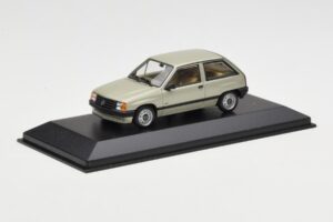 Opel Corsa A Swing Zaļš Minichamps 1:43 400045002 Metāls — attēls 2 no 4