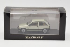 Opel Corsa A Swing Zaļš Minichamps 1:43 400045002 Metāls — attēls 4 no 4