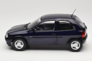 Opel Corsa B Dark Blue Metallic MCG 1:18 MCG18905 Metāls — attēls 3 no 6