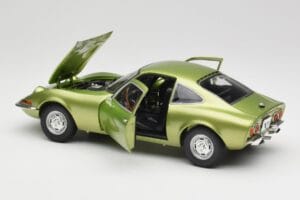 Opel GT Green Metallic Minichamps 1:18 180049029 Metāls — attēls 5 no 8