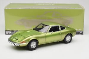 Opel GT Green Metallic Minichamps 1:18 180049029 Metāls — attēls 8 no 8